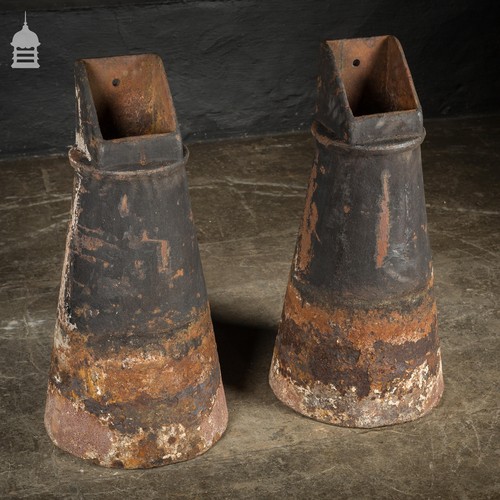 Pair cast iron post - pair,