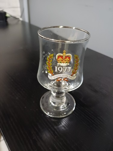 1977 queen elizabeth silver - 1977,