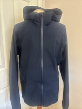 Uniqlo Men’s Blue Waterproof Jacket Raincoat Size S