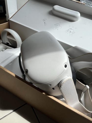 Oculus quest headset with - oculus,