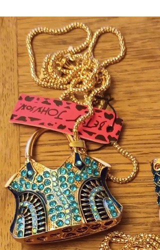 Betsey johnson hand - betsey,