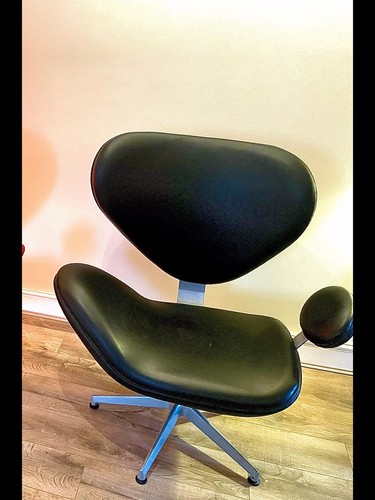 Arne jacobsen style mcdonalds - jacobsen,