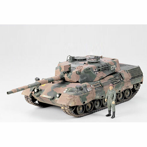 Tamiya plastic model tank - model,