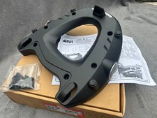 GIVI  M5  MONOKEY PLATE FOR MONORACK FZ  NEW OLD STOCK  IN BOX    WITH FITTINGS