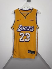 LA Lakers LeBron James #23
