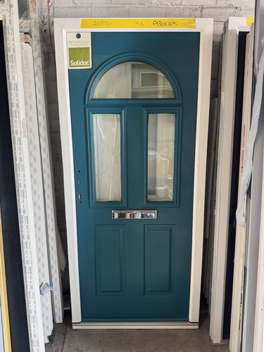 Showroom composite door - x,