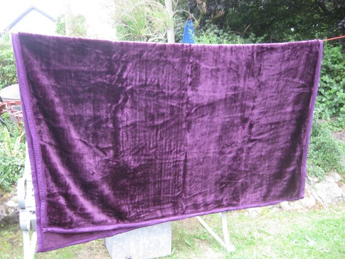 Luxurious blanket throw - /,