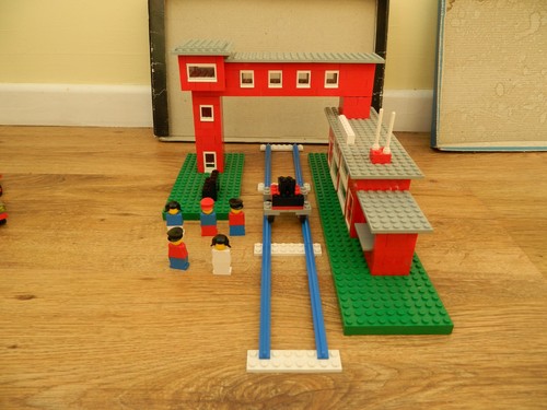 Lego train 148 - train, station