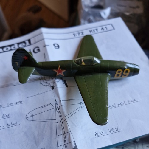 Built airmodel soviet - 1:72,