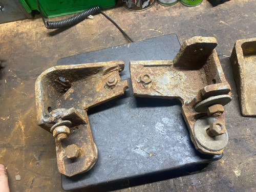 Ferguson te20 bonnet lift - te20,