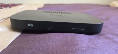 Sky hub wireless router - q,