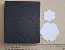 Sizzix bigz die Flower Layers #5 cutting die 