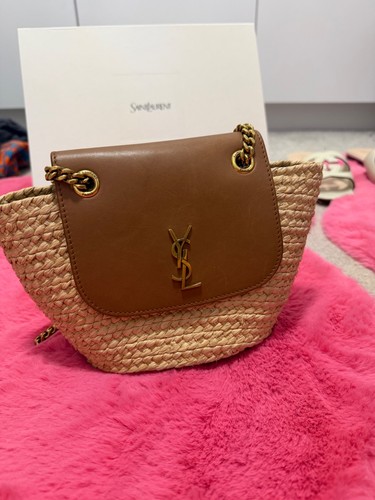 Saint laurent ysl manon logo - manon,