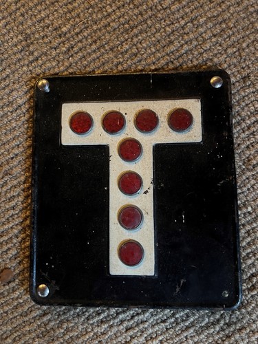 Vintage trailer sign - vintage, “t”