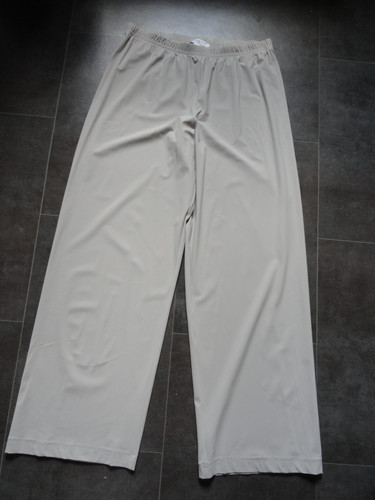 Crea concept women wide - concept,