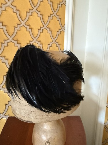 Vintage 1940s black - vintage, feather
