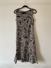 Linen Hobbs Circle Pattern