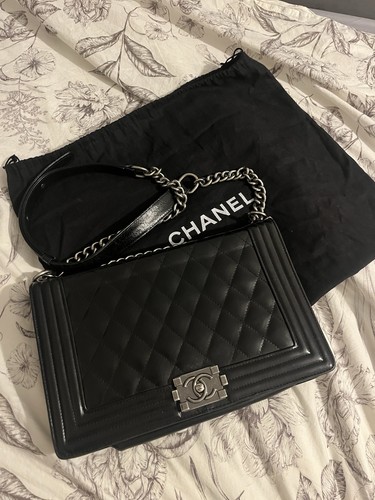 Chanel boy black quilted - chanel,