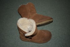 UGG Girls Boots Size 29