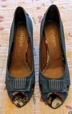 40 UK6.5 Staccato Blue Leather
