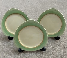 Clarice Cliff Set of Three Art Deco Triangular Plates Newport Pottery c.1930s