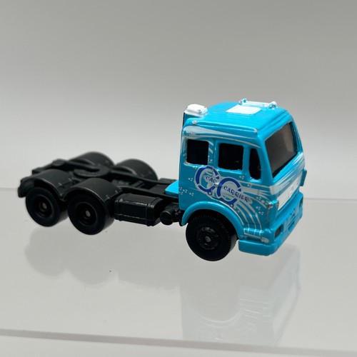 Majorette mercedes benz semi - mercedes-benz,