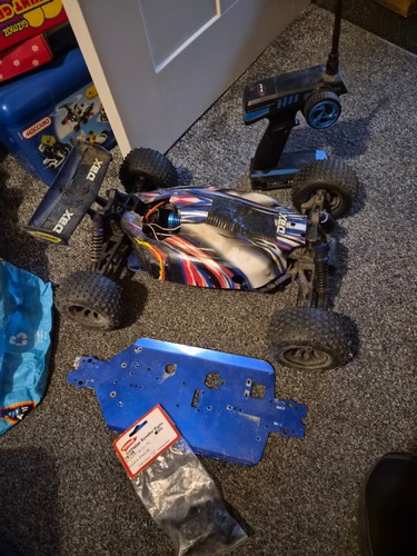 Kyosho dbx buggy - kyosho, brushless