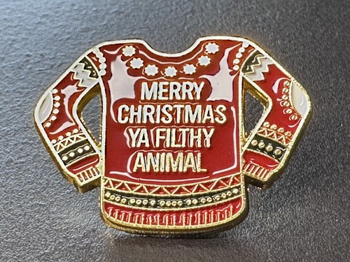 Home alone enamel pin badge - home,
