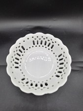 Vintage Style Reticulated