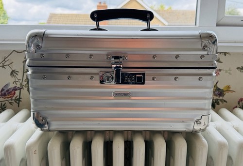 Rimowa classic flight beauty - rimowa,