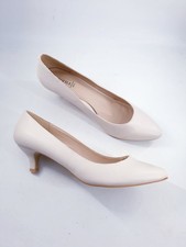 Profile size 8 (41) ivory / beige faux leather slip on kitten heel court shoes