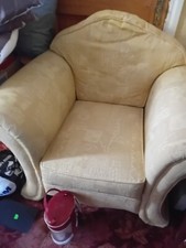 Cream Material 3 piece suite used Sofa Set 