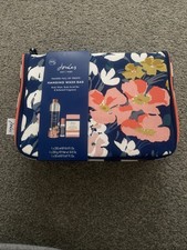 Joules Wash Bag And Toiletries