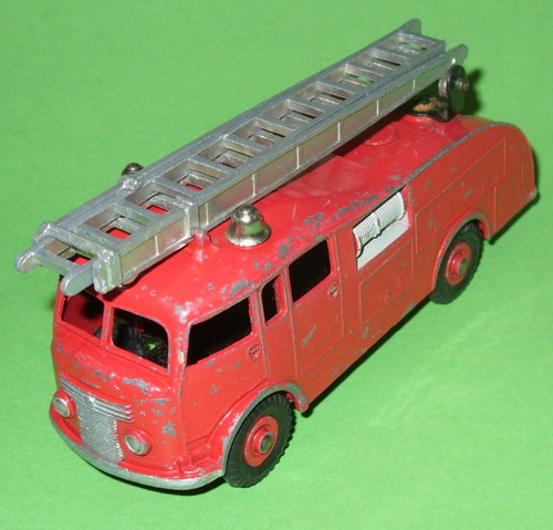 Dinky supertoys 955 - /, commer