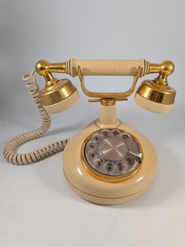 Rare vintage bakelite - rare,