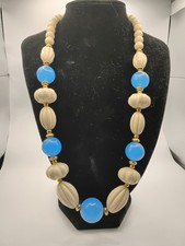 Vintage Trifari Lucite