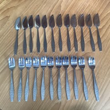 Mid-Century Ashberry Fish