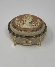Vintage Cameo Music Trinket