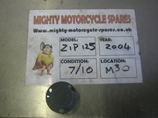 2004 PIAGGIO ZIP 125 WHEEL CENTRE CAP 
