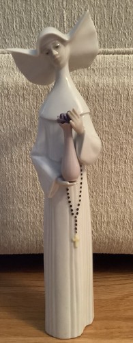 Lladro vintage white nun with - vintage,