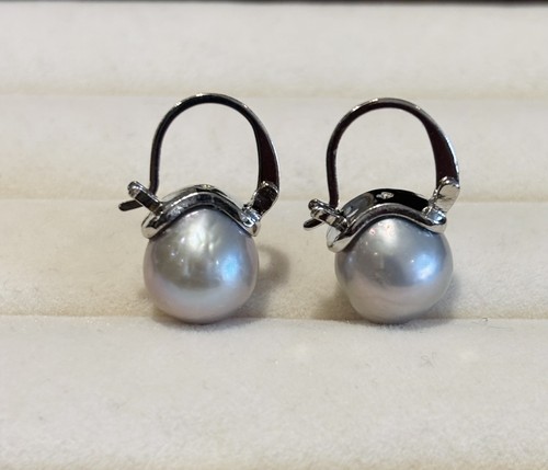 Silver grey baroque pearl - silver, drop