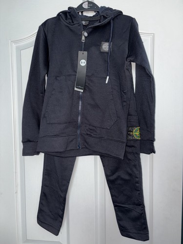 Children stone island - stone,