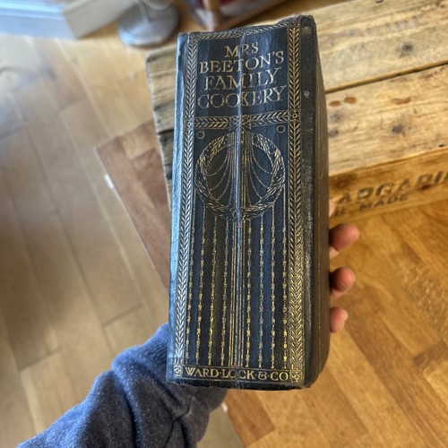 Vintage mrs beeton family - beeton's,