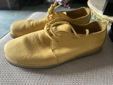 Clarks Ashton Shoes  Yellow/ Mustard  Size 7 Rare Colour Liam Gallagher