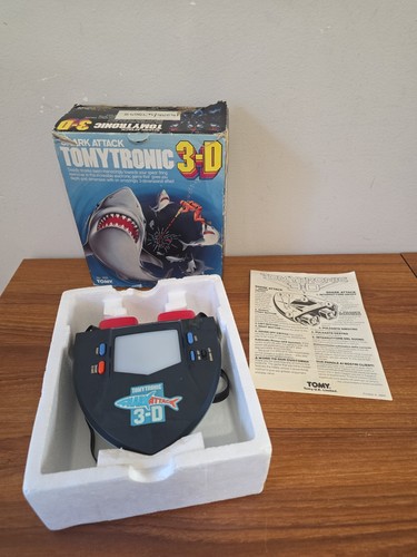 Tomytronic shark attack lcd - attack, 3d