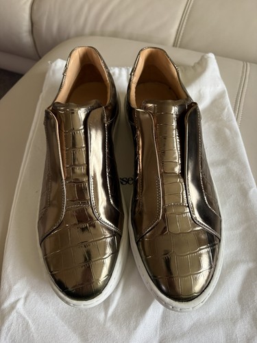 Russell bromley pear - &,