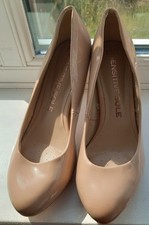 Ladies F&F Nude/Dusty Pink Heeled Platform Shoes UK6.5/EU40 (Pre-owned Good Con)