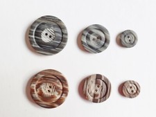 6 Faux bone / horn buttons