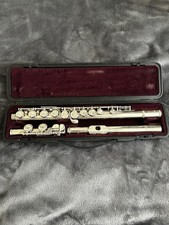 Yamaha YFL-211SII Flute with