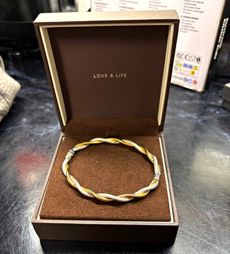 Ernest jones 9ct yellow gold - jones,